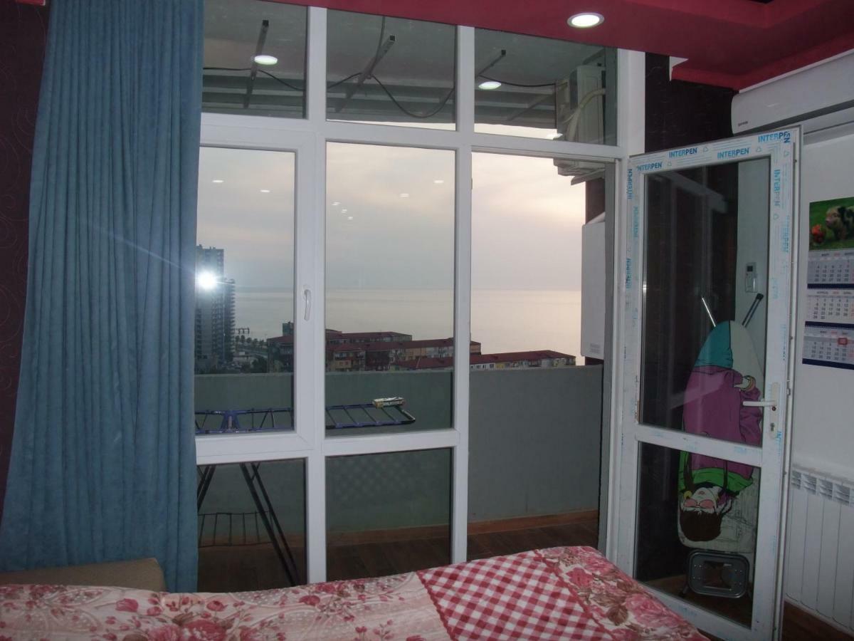 Apartment With Black Sea View Batumi Kültér fotó
